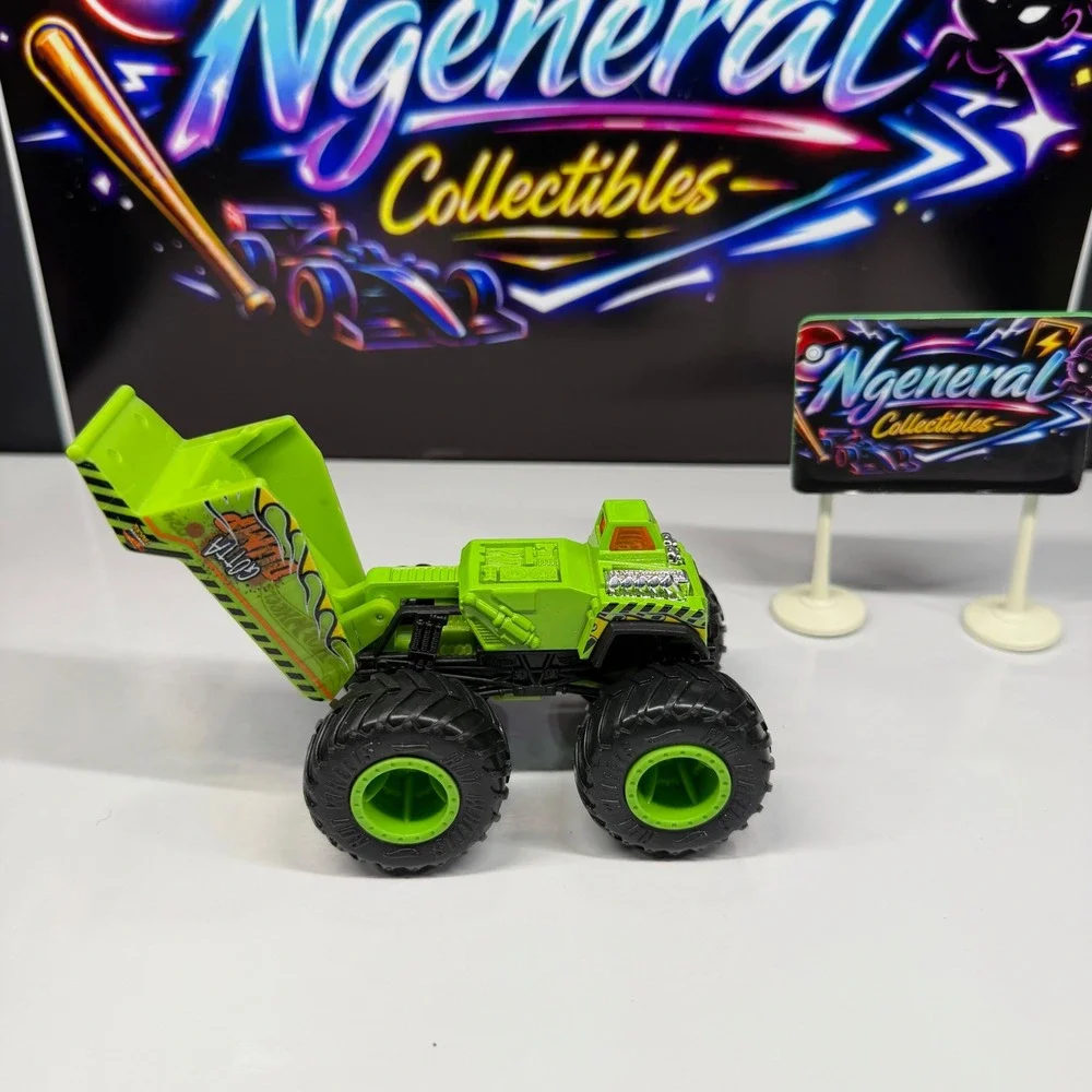 Hot Wheels Monster Truck Gotta Dump Lime Green Construction 1:64 Die-Cast Truck